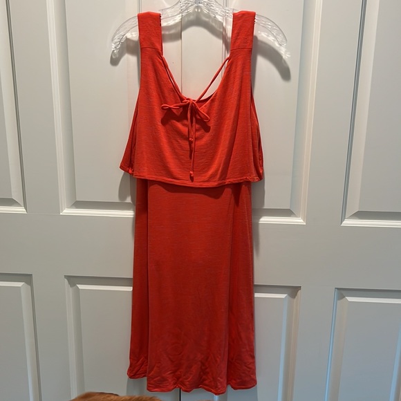 Cabi dress. Size medium. Bright salmon color. Soft jersey knit - Picture 2 of 4
